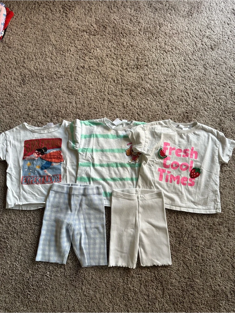 Zara bundle of 5, Graphic Tops and biker shorts